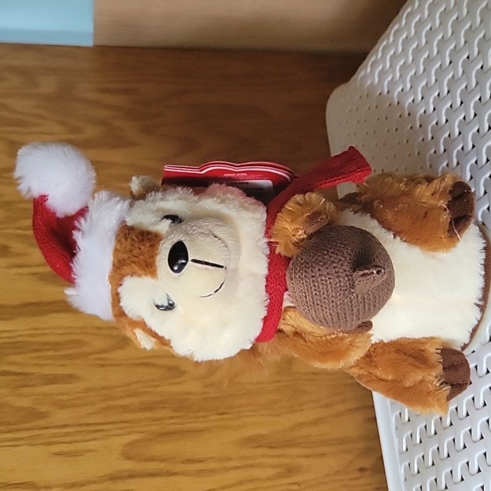 Belk Holiday musical squirrel